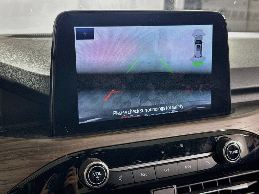 Used 2020 Ford Escape Titanium AWD/4WD image 14