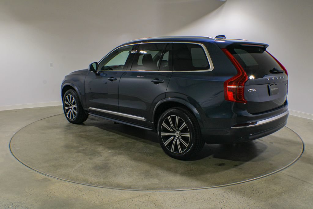 Used 2023 Volvo XC90 B6 Plus AWD/4WD image 3