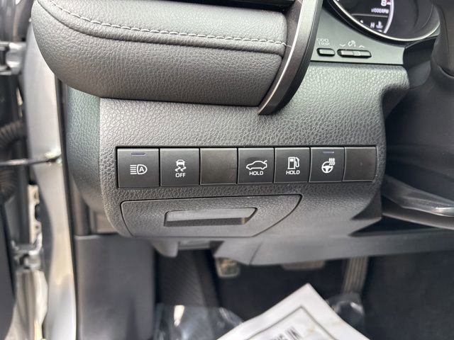 Used 2022 Toyota Camry SE image 14