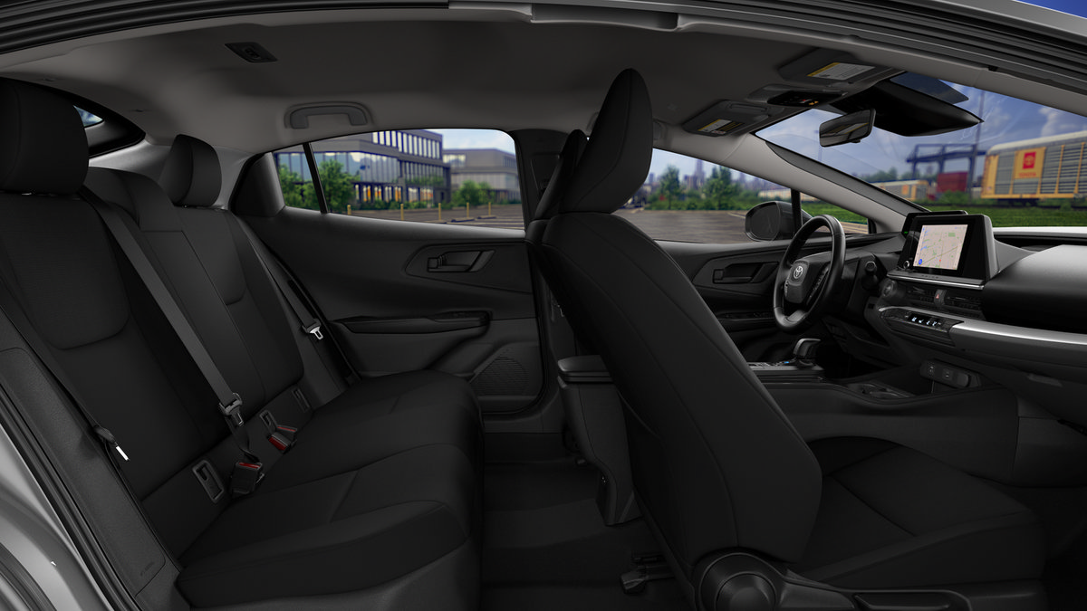 New 2027 Toyota Prius LE FWD image 2