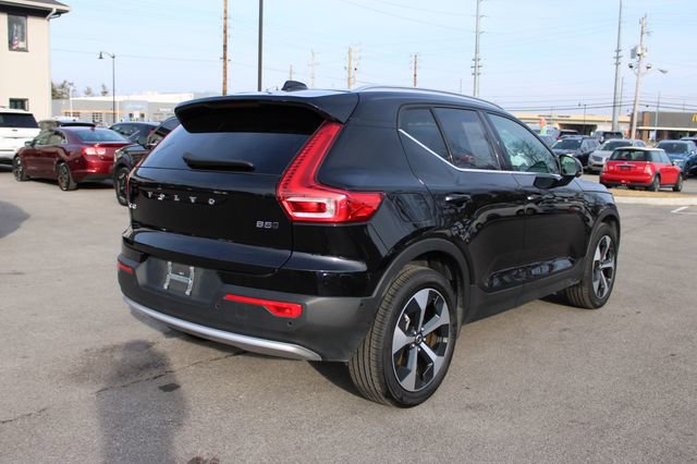 Used 2025 Volvo XC40 B5 Plus AWD/4WD image 41