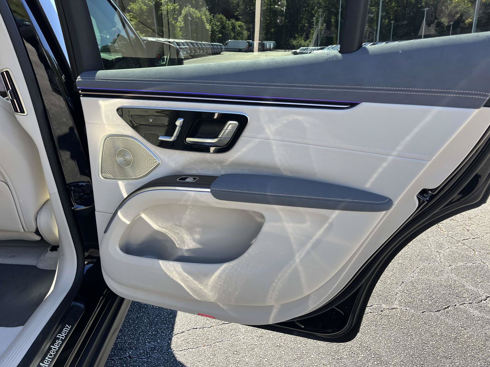 New 2027 Mercedes-Benz EQS 400 4MATIC SUV image 45