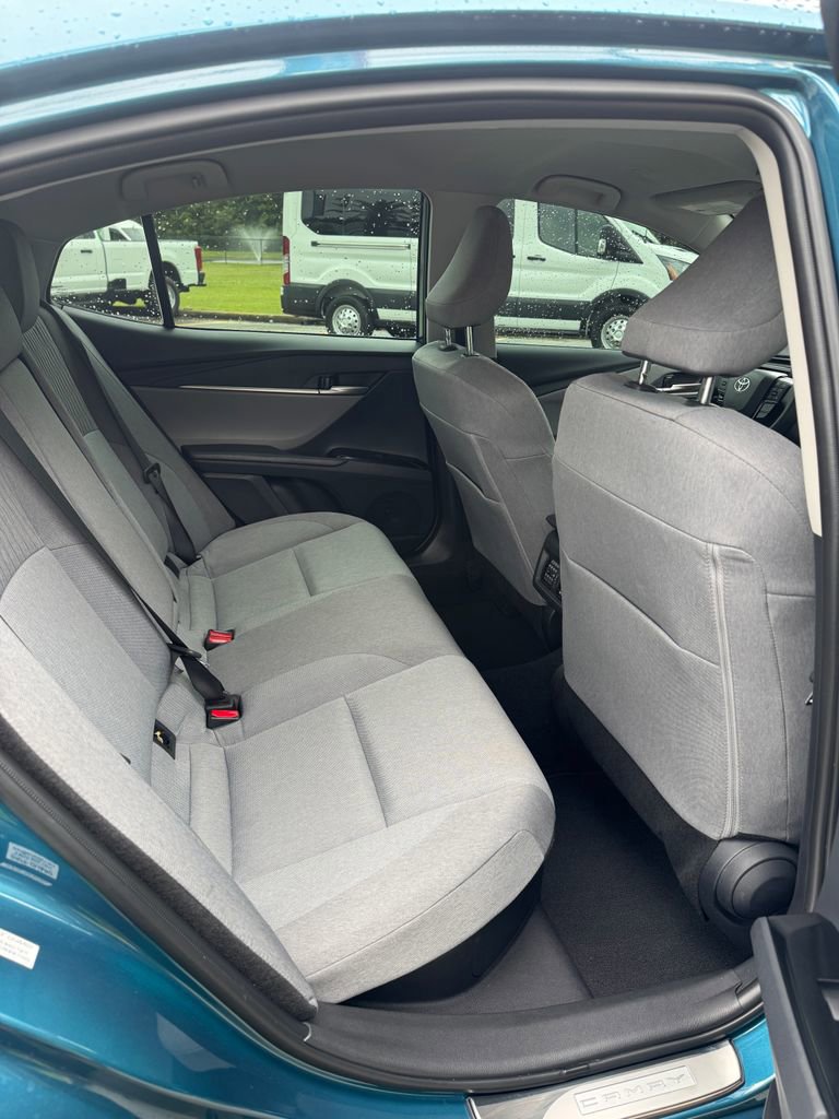 Used 2026 Toyota Camry LE w/ Convenience Package FWD image 16