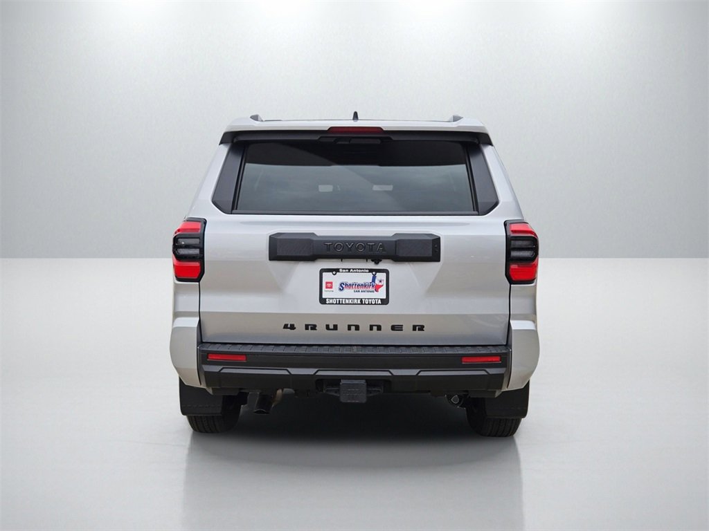 Used 2025 Toyota 4Runner SR5 image 6