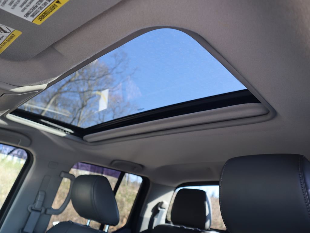 Used 2016 Nissan Frontier SL w/ Moonroof Package image 14