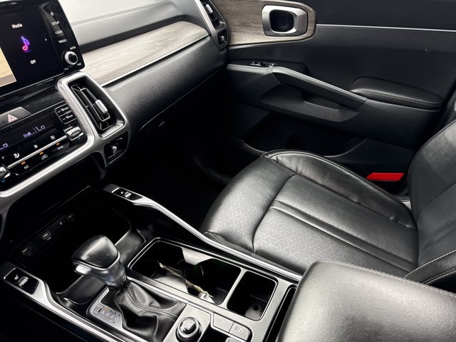 Used 2023 Kia Sorento EX w/ Panoramic Sunroof Package FWD image 25