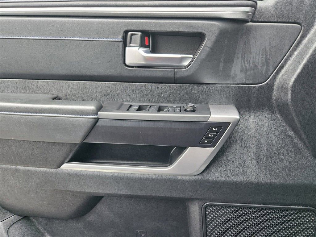 Used 2022 Toyota Tundra Platinum w/ Advanced Package image 20