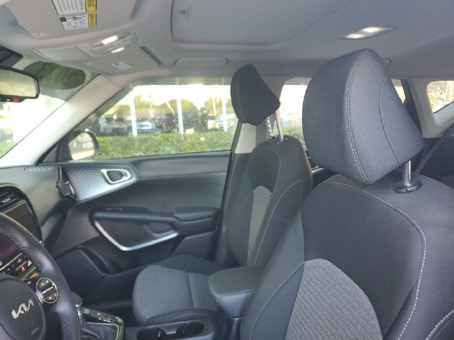 Certified 2023 Kia Soul EX FWD image 17