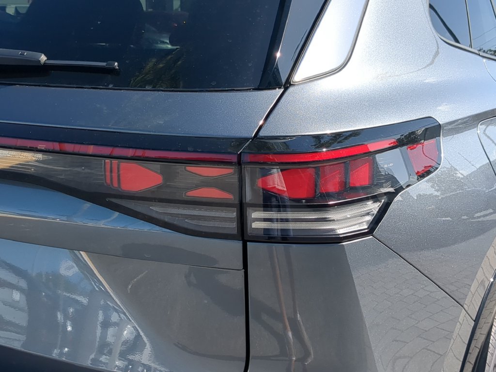 New 2027 Volkswagen Tiguan SEL R-Line AWD/4WD image 7