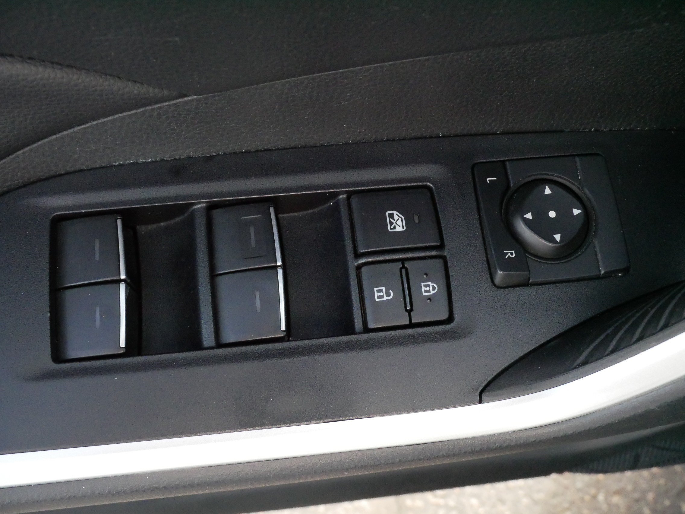 Certified 2025 Toyota RAV4 XLE AWD/4WD image 19