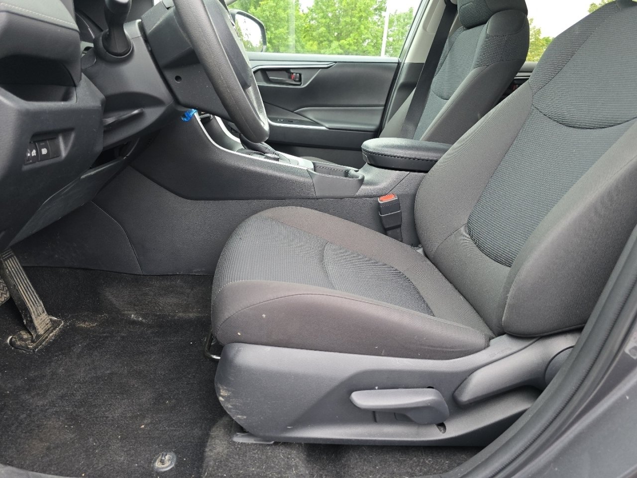Certified 2024 Toyota RAV4 LE AWD/4WD image 14