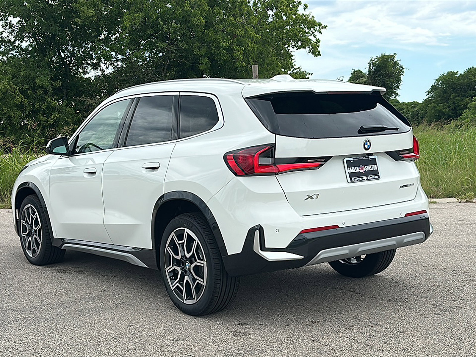 New 2025 BMW X1 xDrive28i w/ Technology Package image 6
