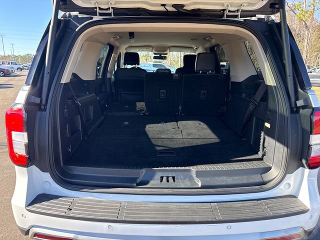 Used 2024 Ford Expedition XLT image 8