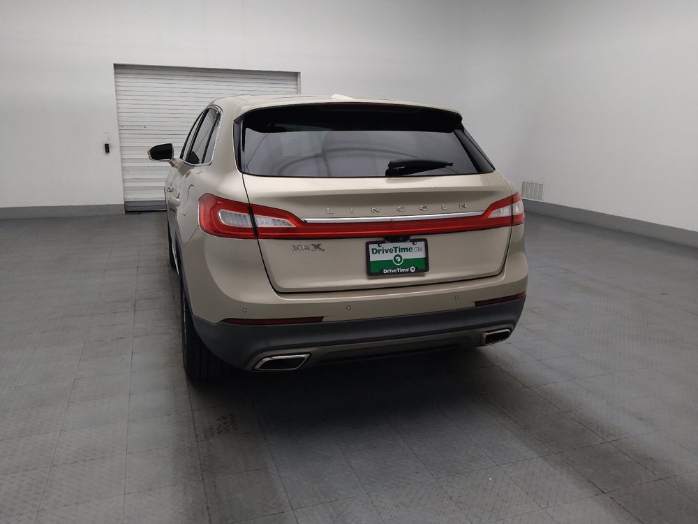 Used 2017 Lincoln MKX Select w/ Select Plus Package FWD image 6