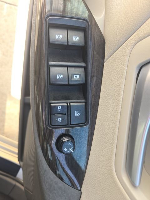 Used 2015 Toyota Sienna XLE image 13