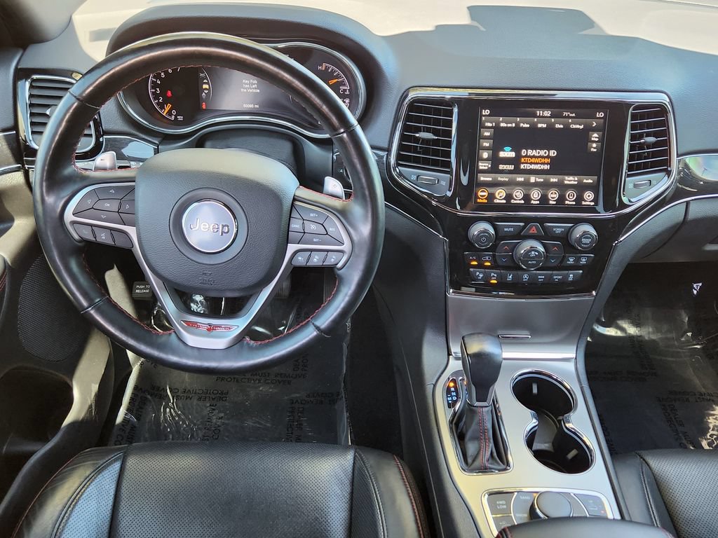 Used 2021 Jeep Grand Cherokee Trailhawk w/ Trailhawk Luxury Group AWD/4WD image 3