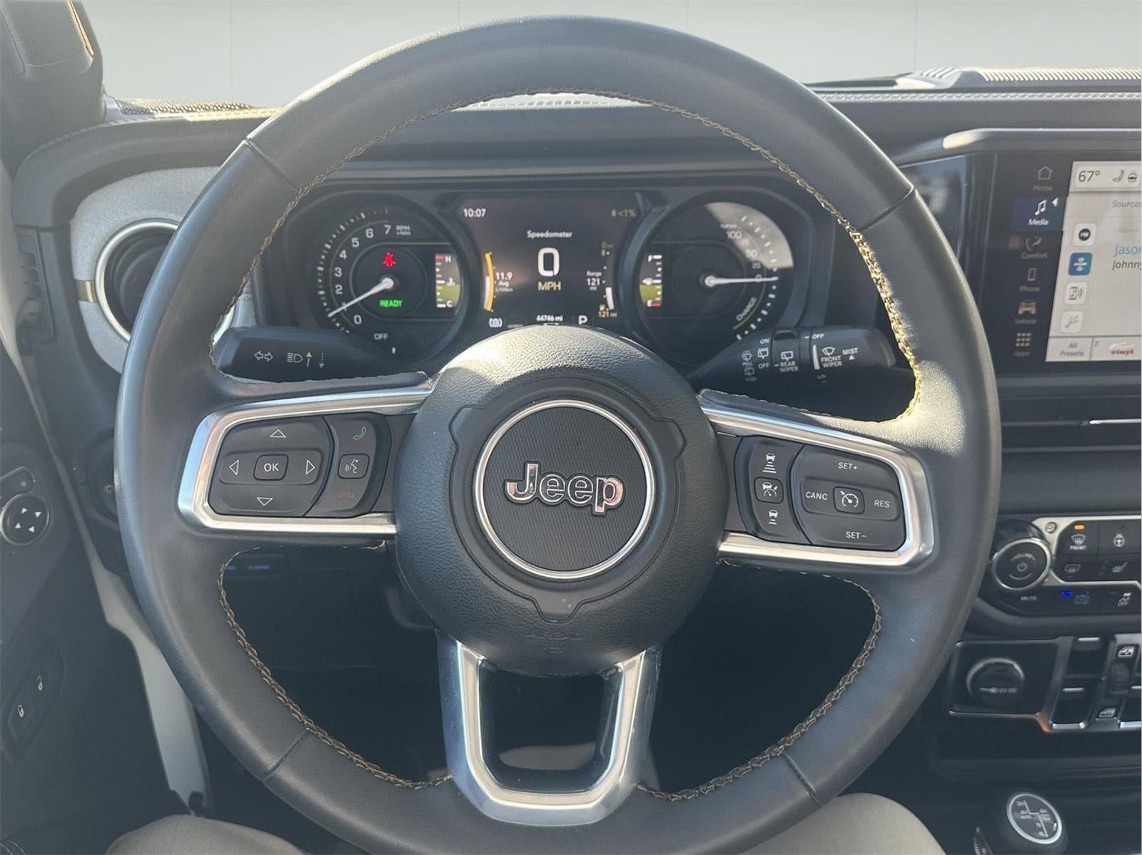 Used 2024 Jeep Wrangler Unlimited Sahara AWD/4WD image 17