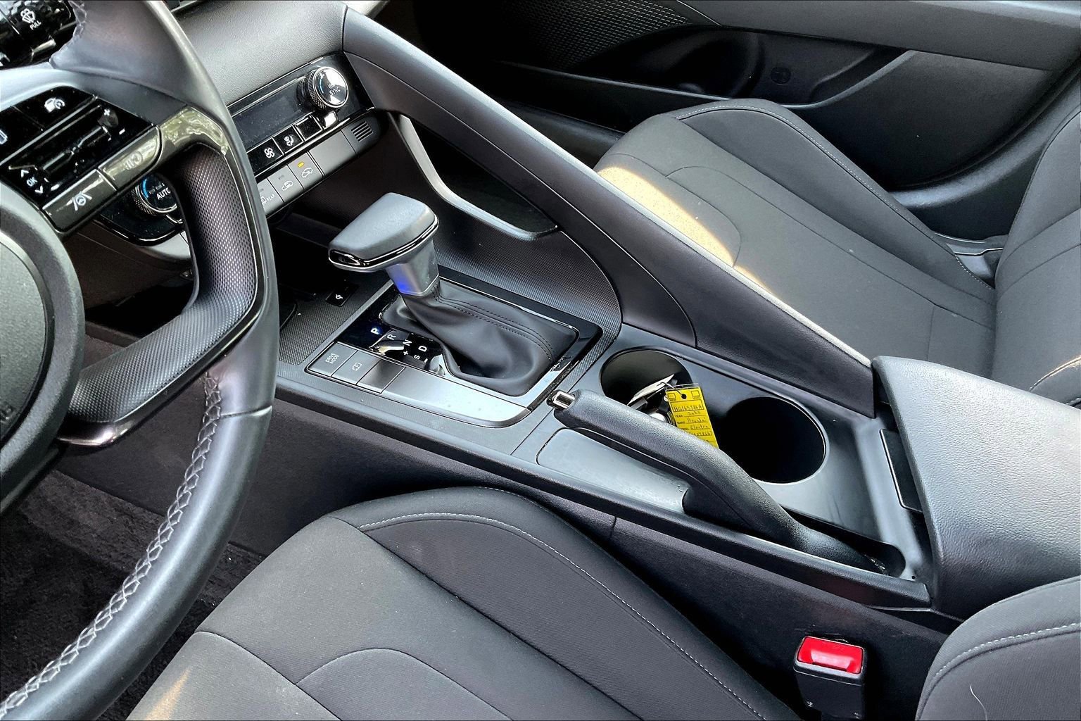 Used 2025 Hyundai Elantra Sport image 18