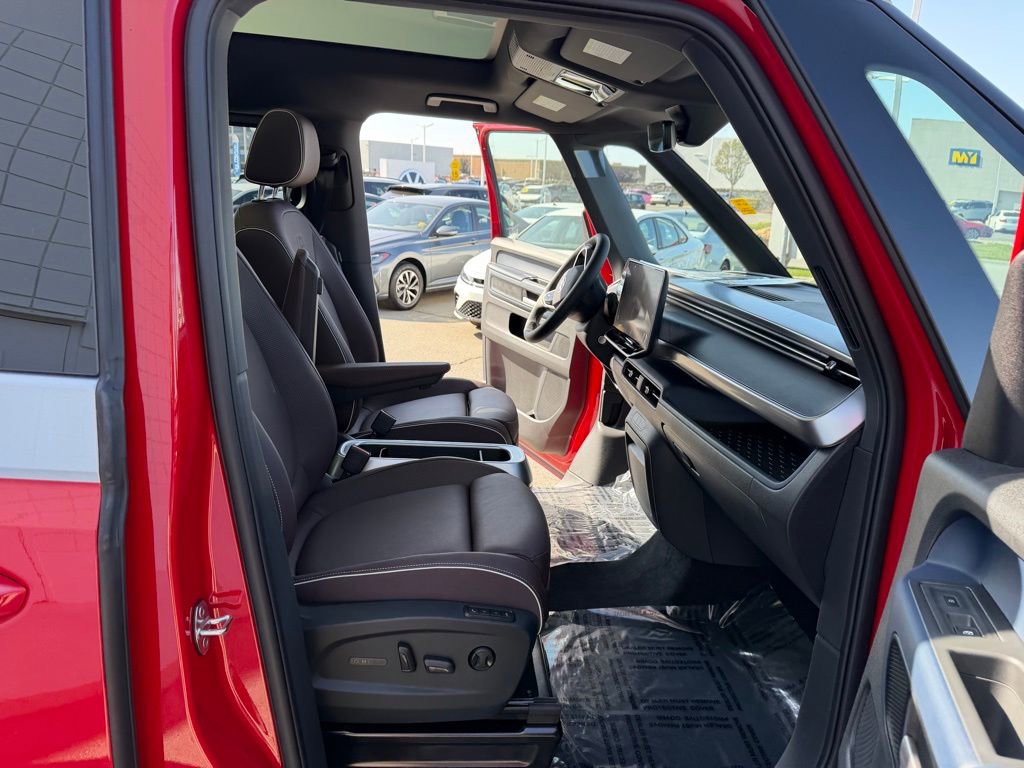New 2025 Volkswagen ID. Buzz Pro S Plus image 18
