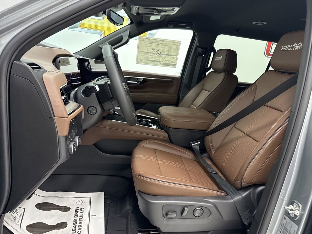 New 2025 Chevrolet Suburban High Country image 22