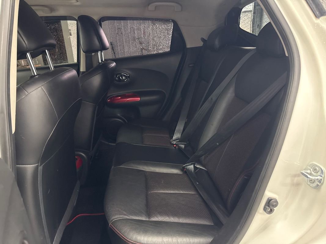 Used 2015 Nissan Juke SL image 16