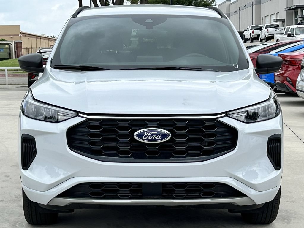 Used 2026 Ford Escape ST-Line AWD/4WD image 8