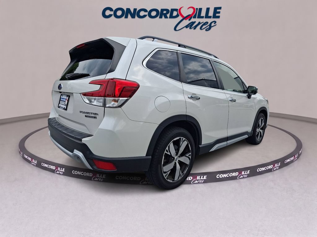 Used 2019 Subaru Forester Touring AWD/4WD image 6