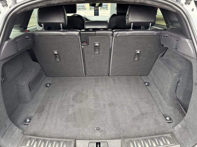 Used 2022 Land Rover Range Rover Evoque R-Dynamic SE image 18