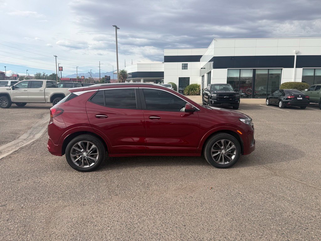 Used 2023 Buick Encore GX Select w/ Experience Buick Package AWD/4WD image 4