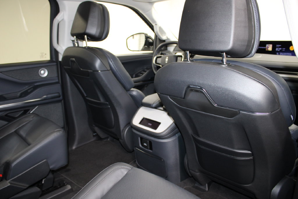New 2027 Lincoln Navigator Reserve RWD image 35