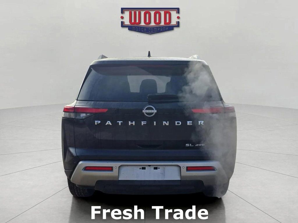 Used 2025 Nissan Pathfinder SL image 5