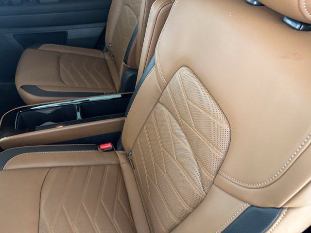 Certified 2025 Nissan Pathfinder Platinum AWD/4WD image 24