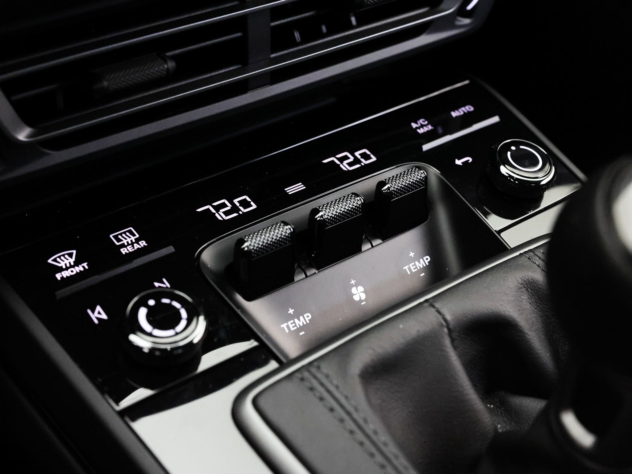 Used 2023 Porsche 911 Carrera T image 62