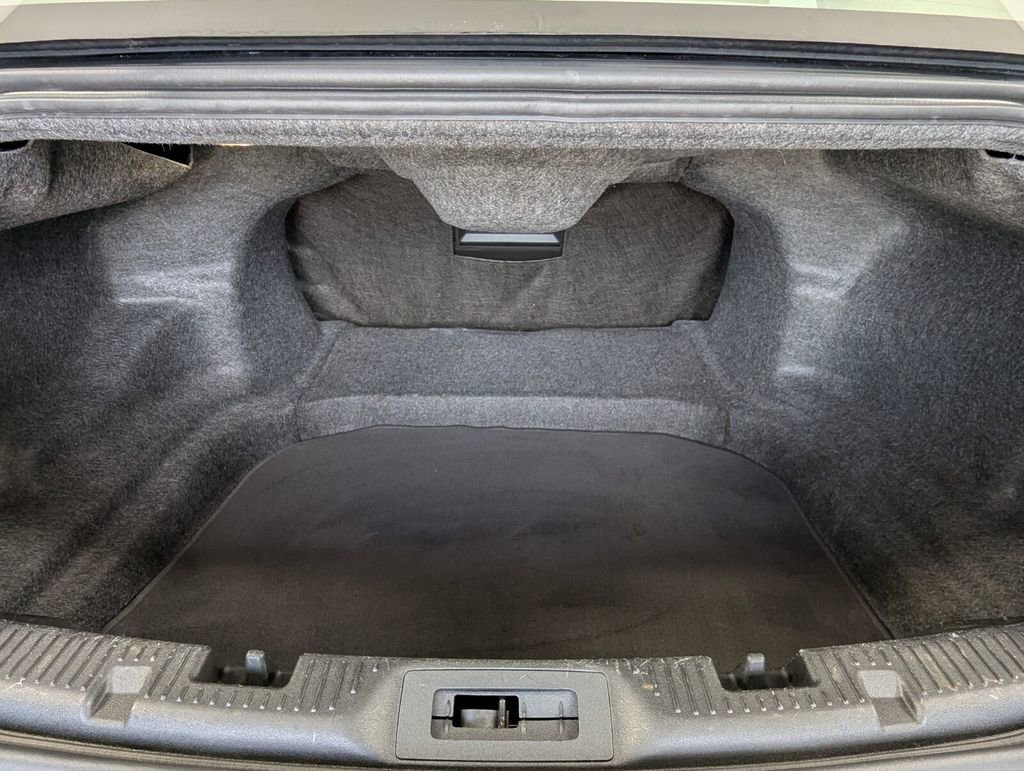 Used 2014 Lincoln MKS w/ Equipment Group 101A FWD image 22