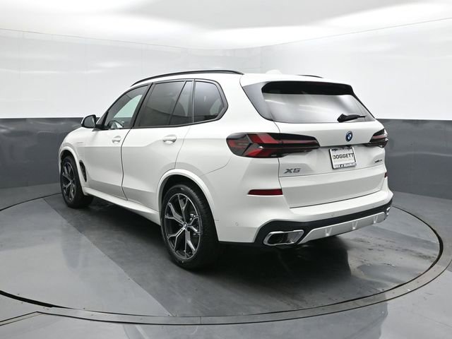 New 2026 BMW X5 xDrive50e image 5