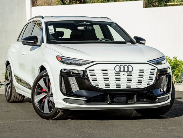 New 2025 Audi SQ6 e-tron Prestige image 4