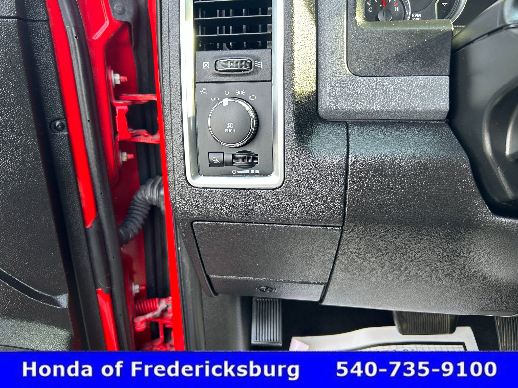Used 2019 RAM 1500 Big Horn AWD/4WD image 24