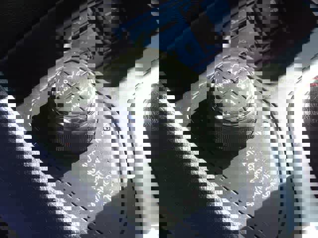 Used 2017 Jeep Cherokee Trailhawk image 16