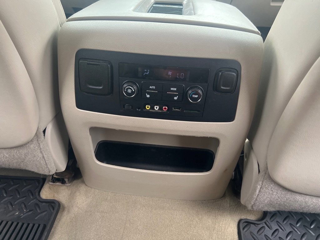 Used 2015 GMC Yukon Denali w/ Open Road Package image 21