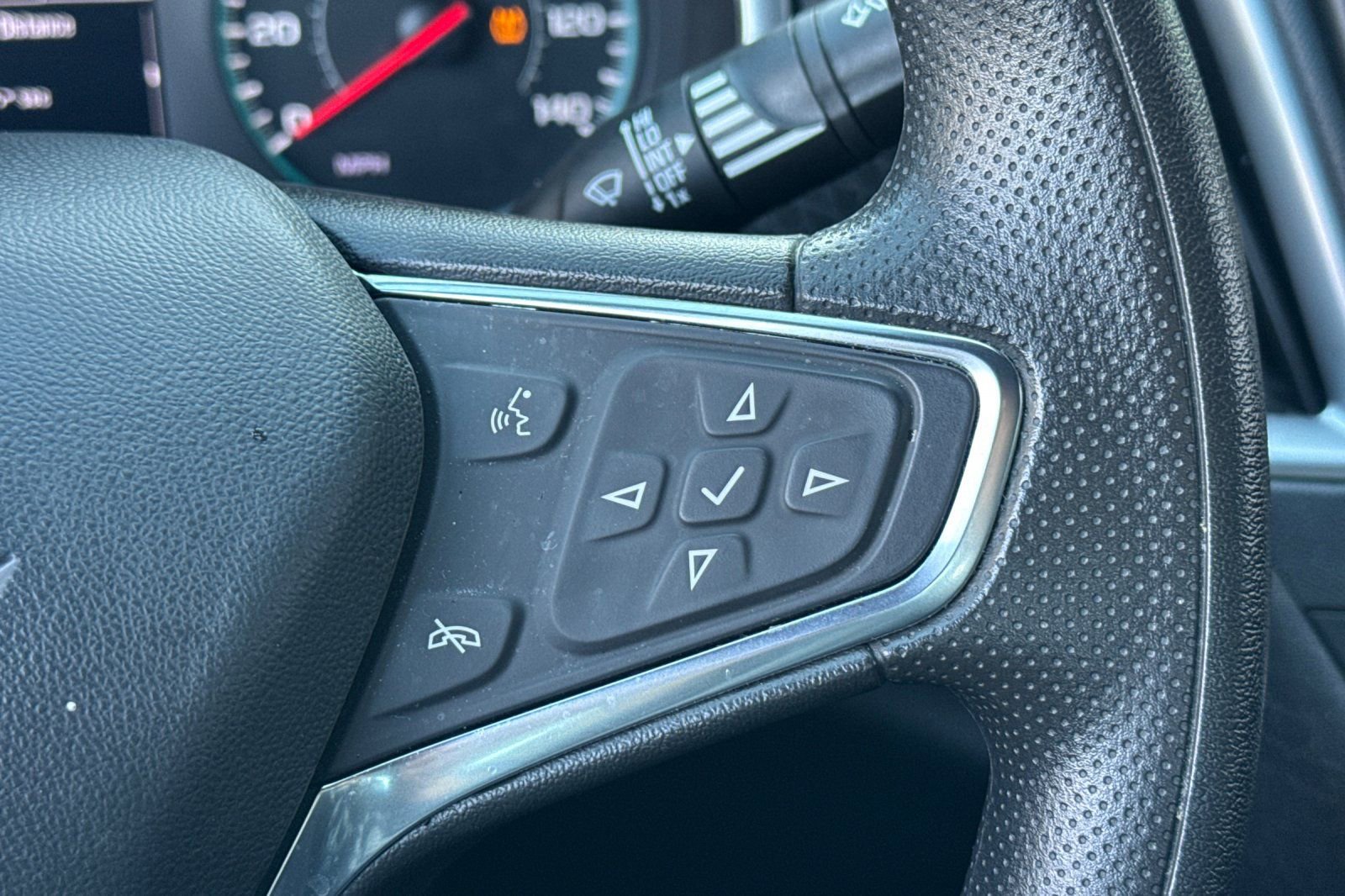 Used 2024 Chevrolet Malibu LT image 36