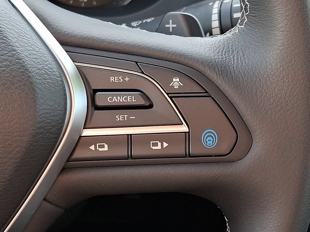 Used 2025 INFINITI QX50 Luxe AWD/4WD image 23