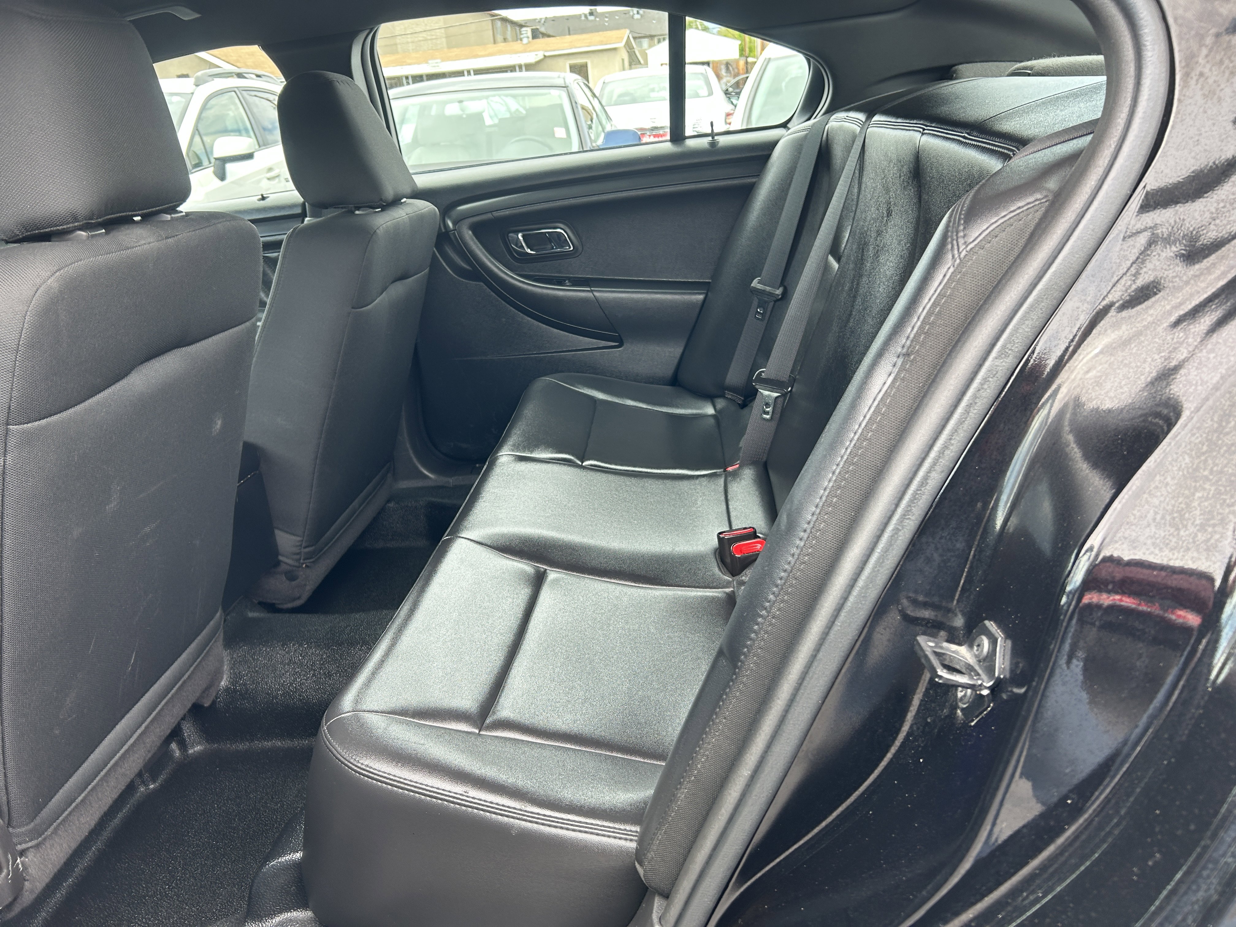 Used 2015 Ford Taurus Police Interceptor FWD image 12