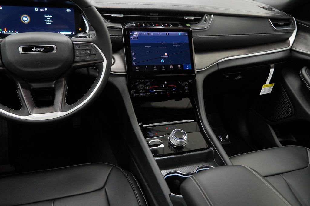 New 2025 Jeep Grand Cherokee L Limited image 23