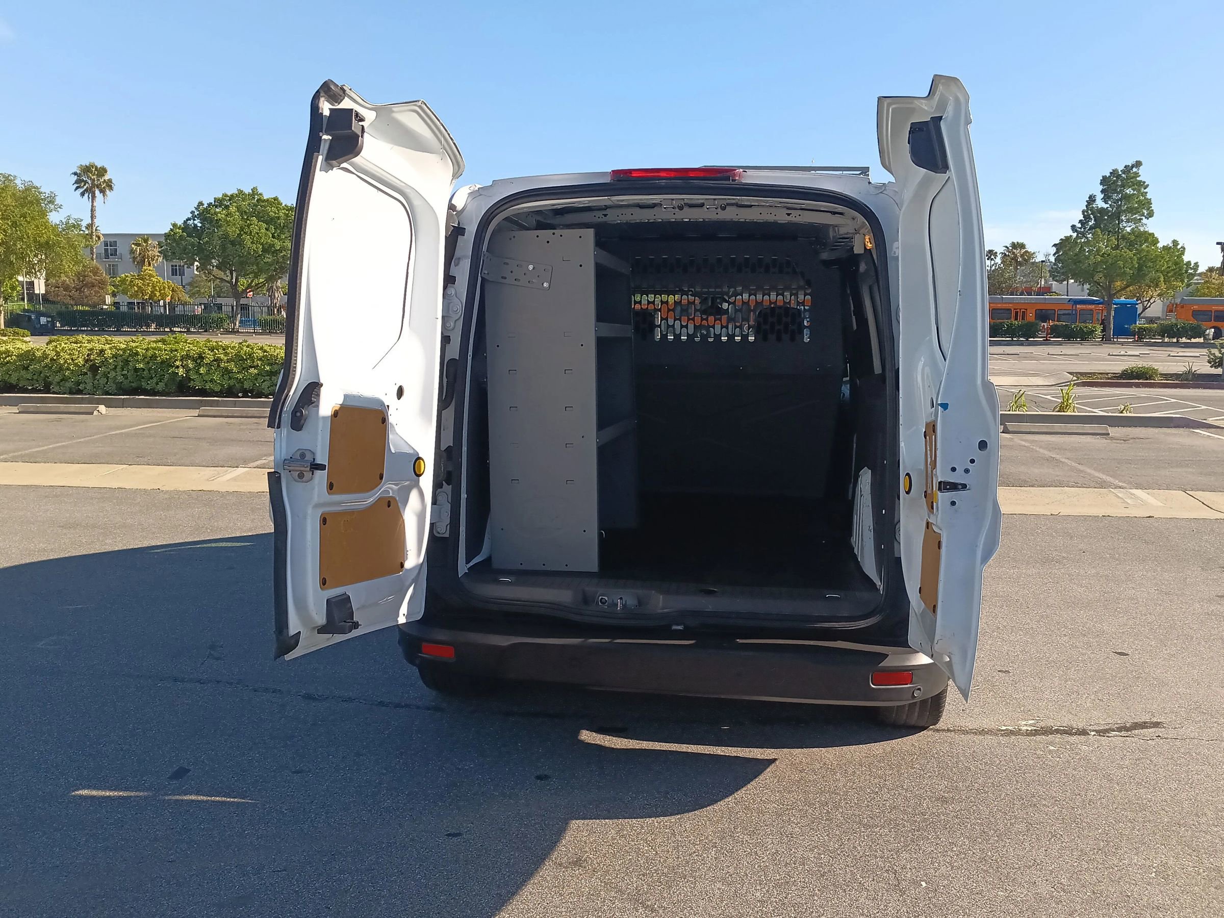 Used 2020 Ford Transit Connect XL image 11