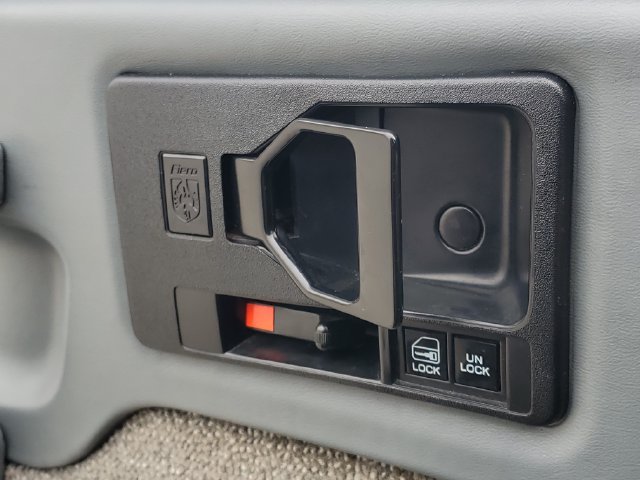 Used 1987 Pontiac Fiero GT RWD image 12