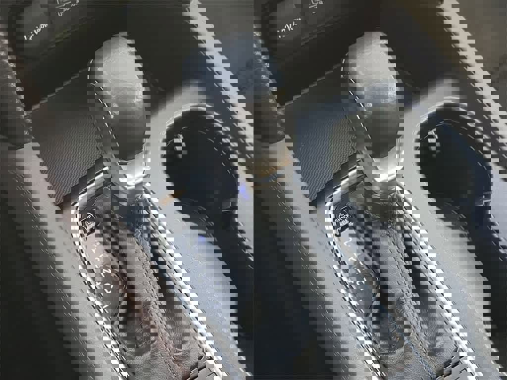 Used 2019 Hyundai Santa Fe Limited image 31