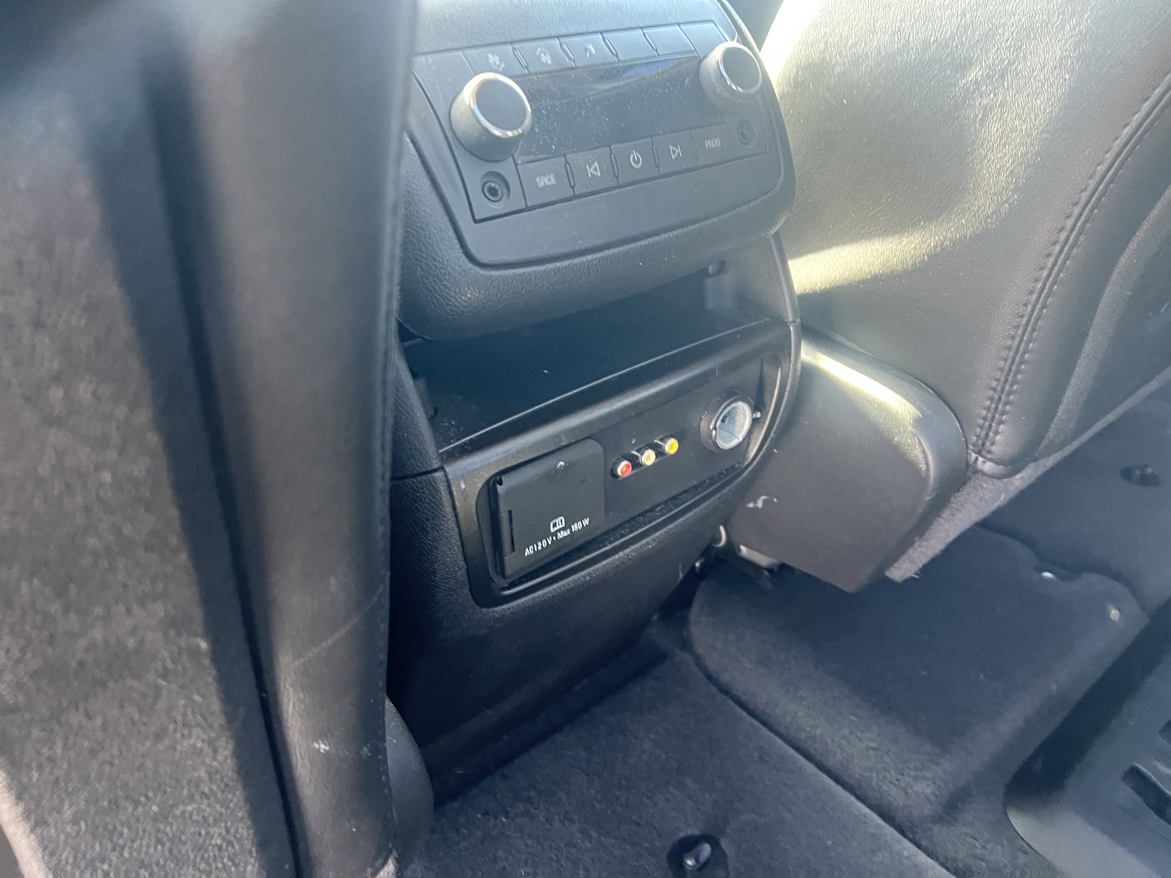 Used 2011 Chevrolet Traverse LT w/ Personal Connectivity Package image 14