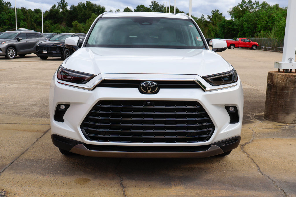 Used 2026 Toyota Grand Highlander FWD image 3