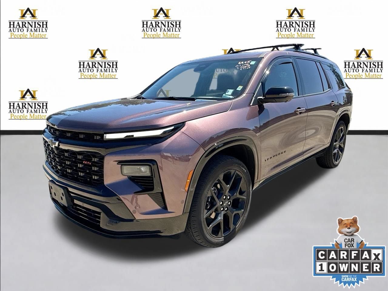 Used 2024 Chevrolet Traverse RS FWD image 1