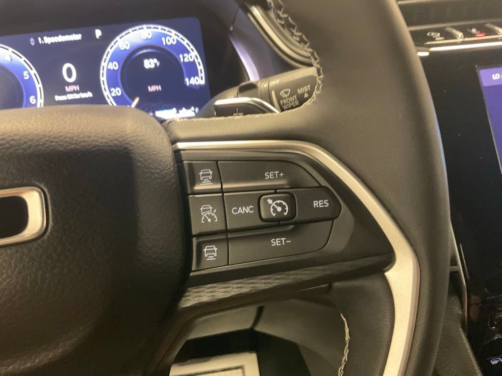 Used 2024 Jeep Grand Cherokee Altitude AWD/4WD image 18